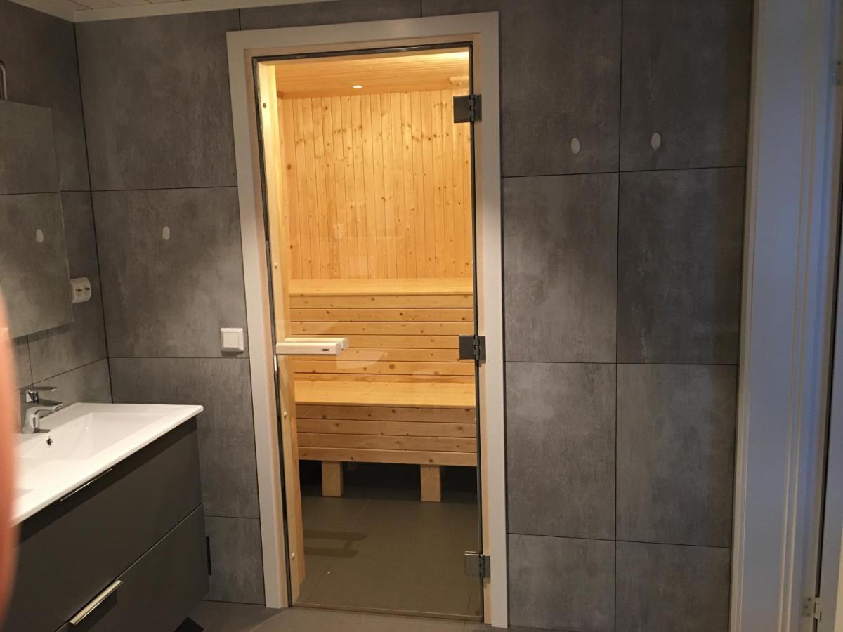 Exclusive Funkis Cabin, Lake View, Rooftop Terrace, Jacuzzi, Sauna, Close To Golf And Alpine Vradal Bagian luar foto