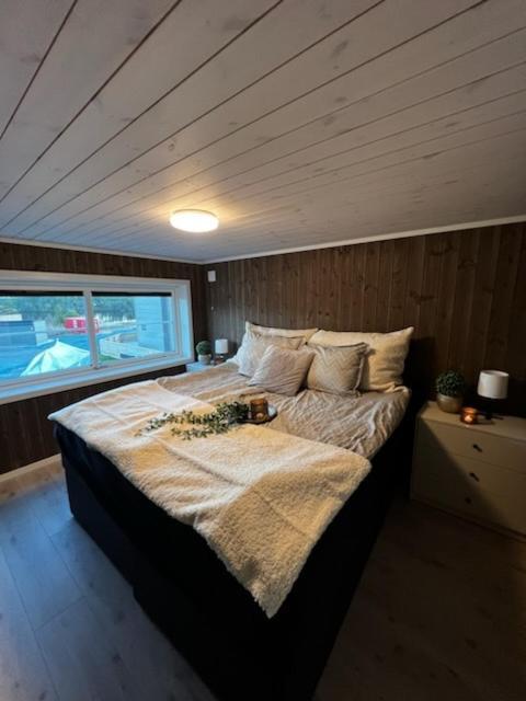 Exclusive Funkis Cabin, Lake View, Rooftop Terrace, Jacuzzi, Sauna, Close To Golf And Alpine Vradal Bagian luar foto